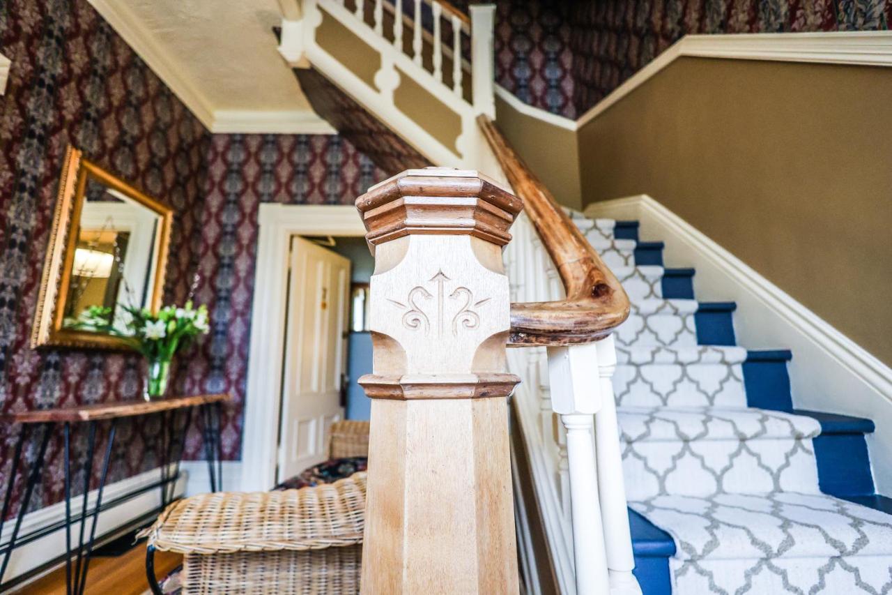 The Lunenburg Inn Bagian luar foto