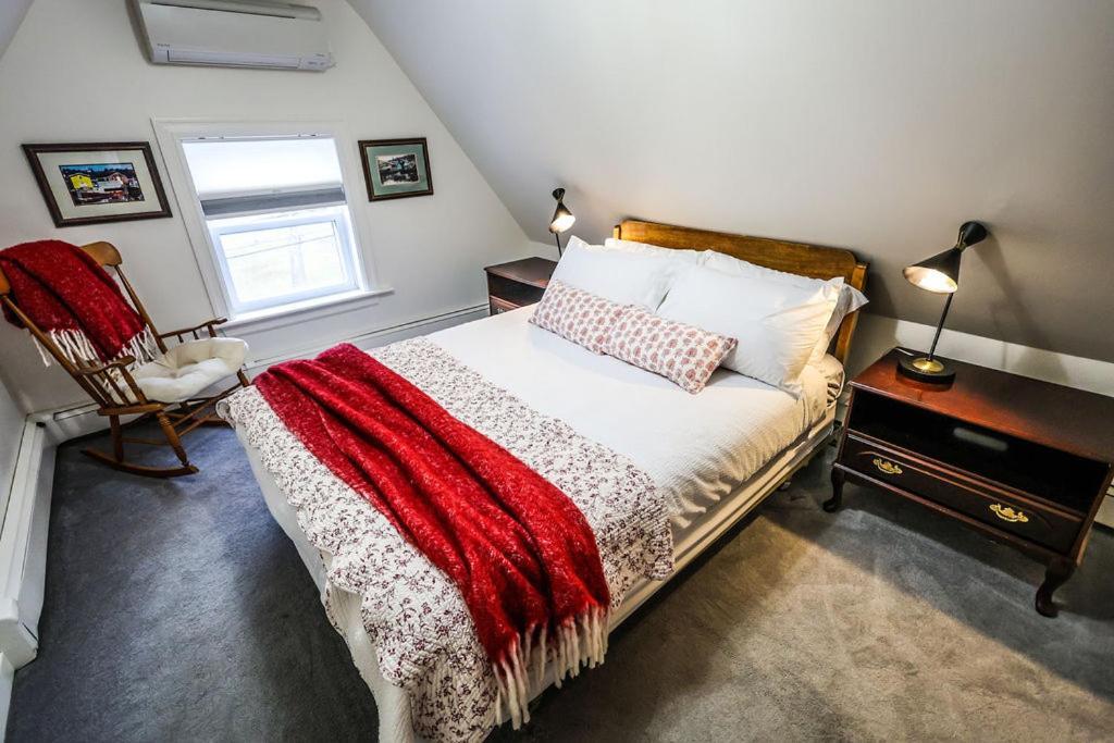 The Lunenburg Inn Bagian luar foto